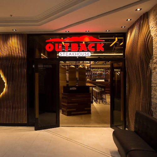 Outback Steakhouse inaugura unidade no Taguatinga Shopping
