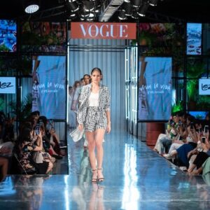 Vogue Fashion’s Night Out traz o brilho e a alegria da Era Disco para Brasília_deboa Brasilia