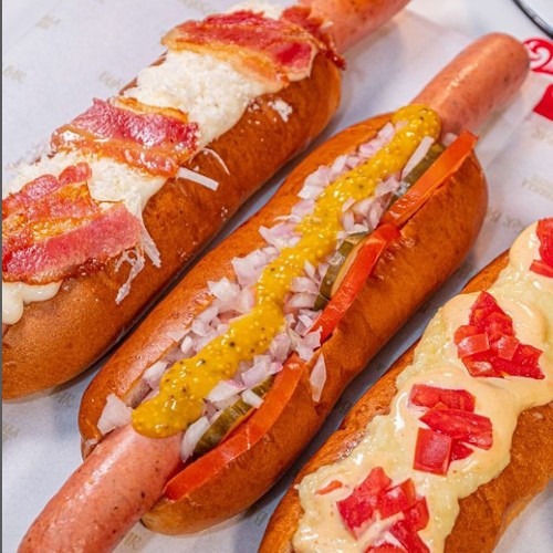 Hot Dog das Irmãs, Hot Dog Completo - Mata Fome!, Oferta de Gastronomia em  Teresina, Os Mosqueteiros