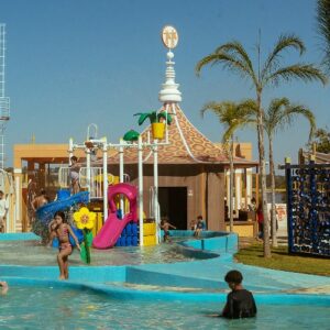 Na Praia Brasília_Day Use_esportes e programação infanti_DeBoa Brasília