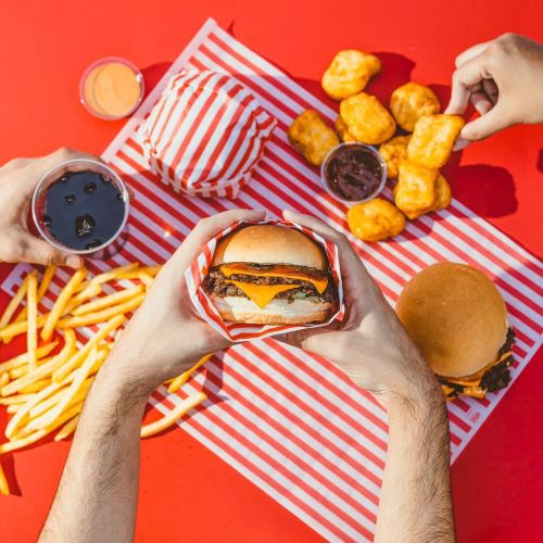 Foster’s Burger abre nova unidade em Águas Claras_DeBoa Brasília