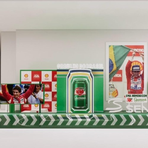 Guaraná Antarctica promove experiência interativa em homenagem a Ayrton Senna no Conjunto Nacional de Brasília_DeBoa Brasília