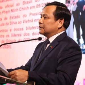 Embaixador Bùi Văn Nghị_Embaixada do Vietnã_DeBoa Brasília