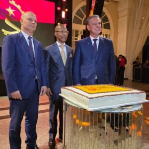 Angola Celebra 50 anos de independência com grande evento no Brasil_DeBoa Brasília