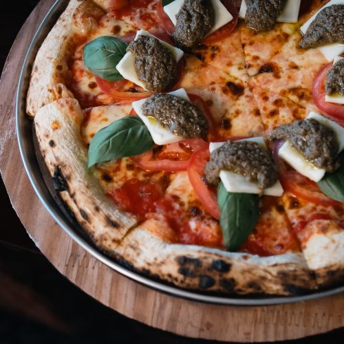 Albero Pizzaria oferece mais de 30 sabores de pizzas artesanais_DeBoa Brasília