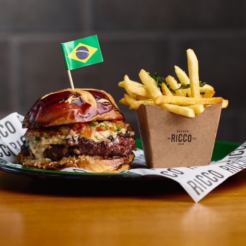 Festival Hamburgada do Mané traz burgers e drinks inspirados na Copa do Mundo_DeBoa Brasília