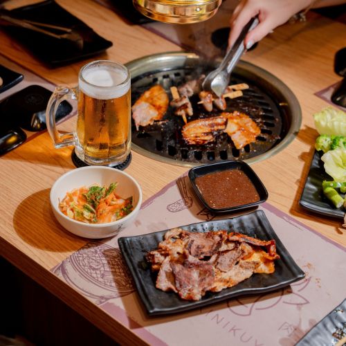 Yakinikuya Japanese BBQ transforma churrasco japonês em experiência ao redor da mesa_DeBoa Brasília